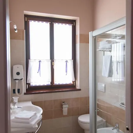 Bacche Di Bosco Lantgård