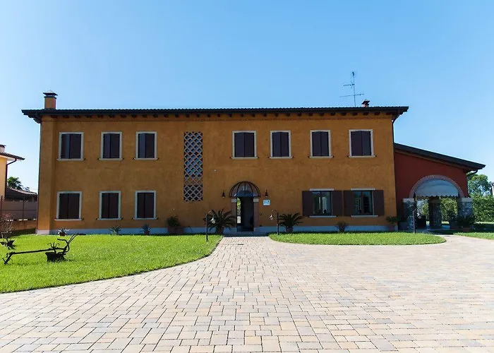 Bacche Di Bosco مزرعة للإقامة